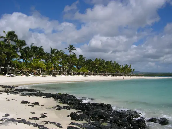 Belle Mare beach