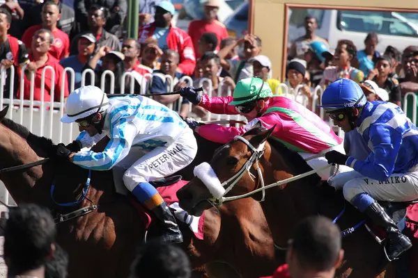 Horse racing at the Champ de Mars